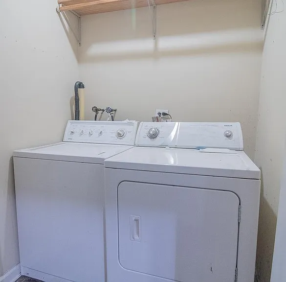 1114 W Hubbard St #1 — Photo 16