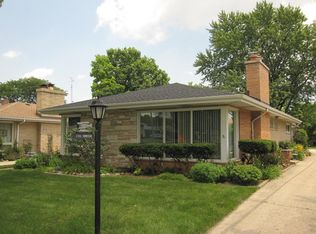 2561 Sunnyside Ave, Westchester, IL