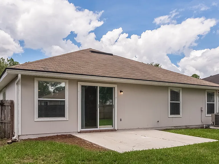 8073 Leafcrest Dr — Photo 14
