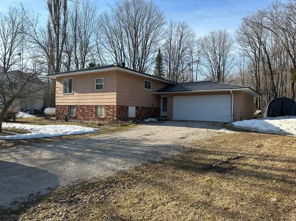 23460 Hollow Dr, Mc Millan, MI 49853
