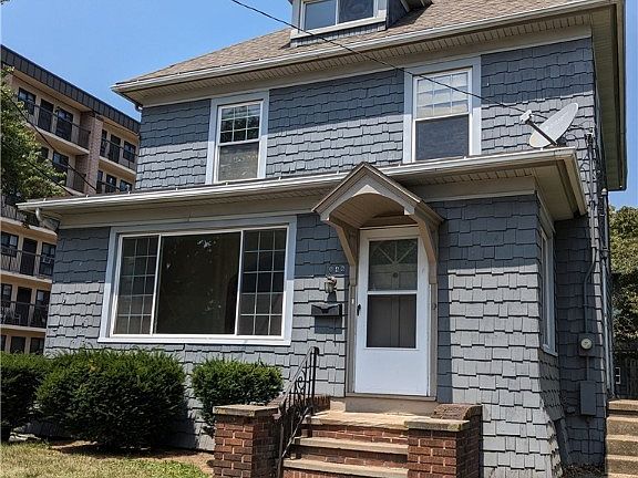 2nd image of 846 Wallace Ave SE