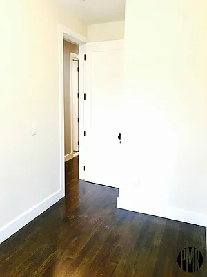 Rented by Premier Metro Realty Corp | media 34