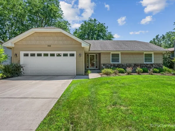 725 N Vista Dr, Algonquin, IL 60102