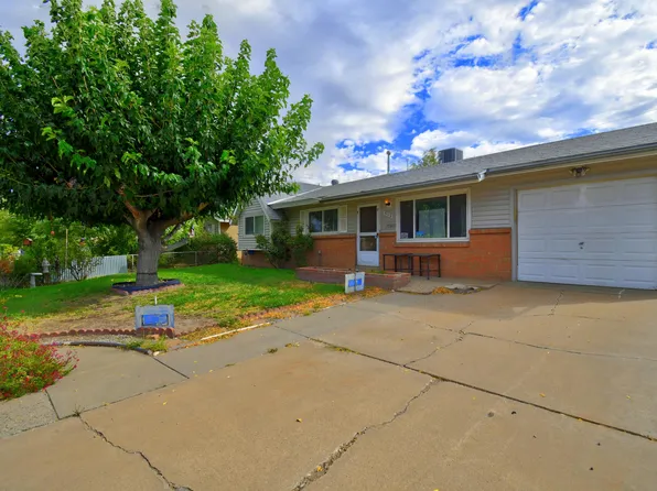 312 Espejo St NE, Albuquerque, NM 87123