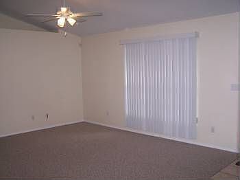 3rd image of 530 Shady Nook Ln