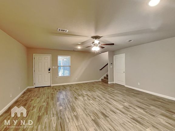5th image of 785 Rolling Terrace Cir