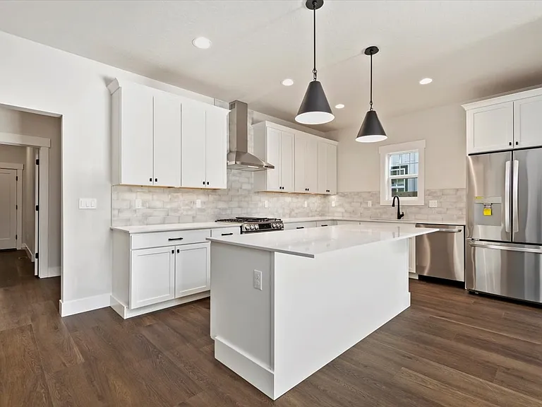 1688 E Cutgrass Ln — Photo 15