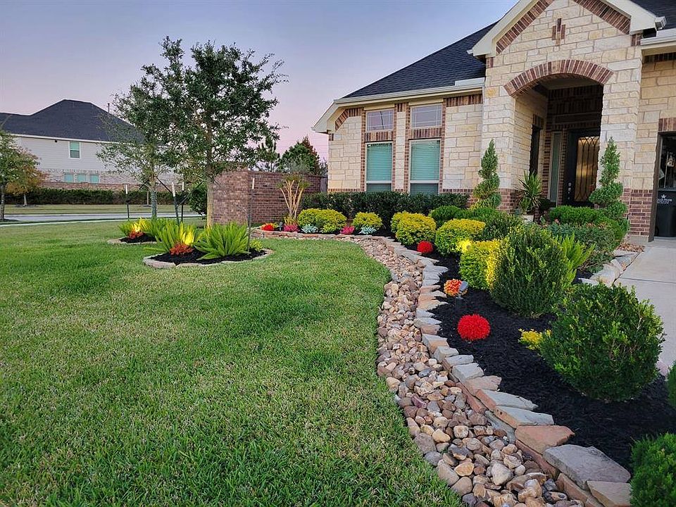 1st image of 1703 Carriage Oaks Ln
