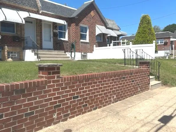 6822 Walker St, Philadelphia, PA 19135