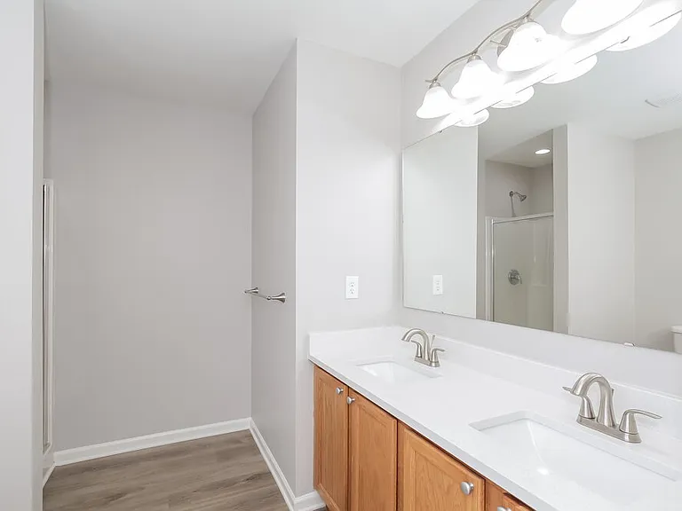 10129 Green Hedge Ave — Photo 12