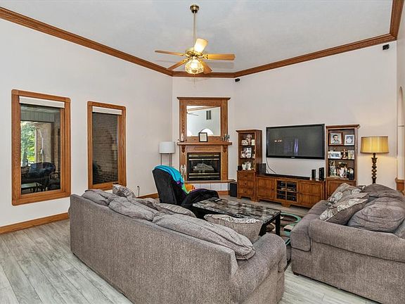 5th image of 6089 Acorn Dr