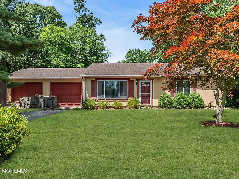 1st image of 100 Susan Drive