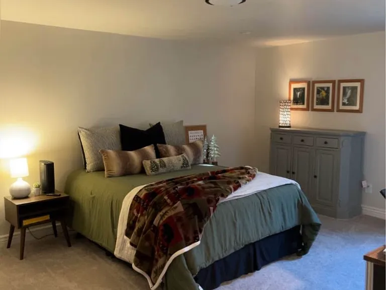 E Cedar Loop Dr — Photo 1