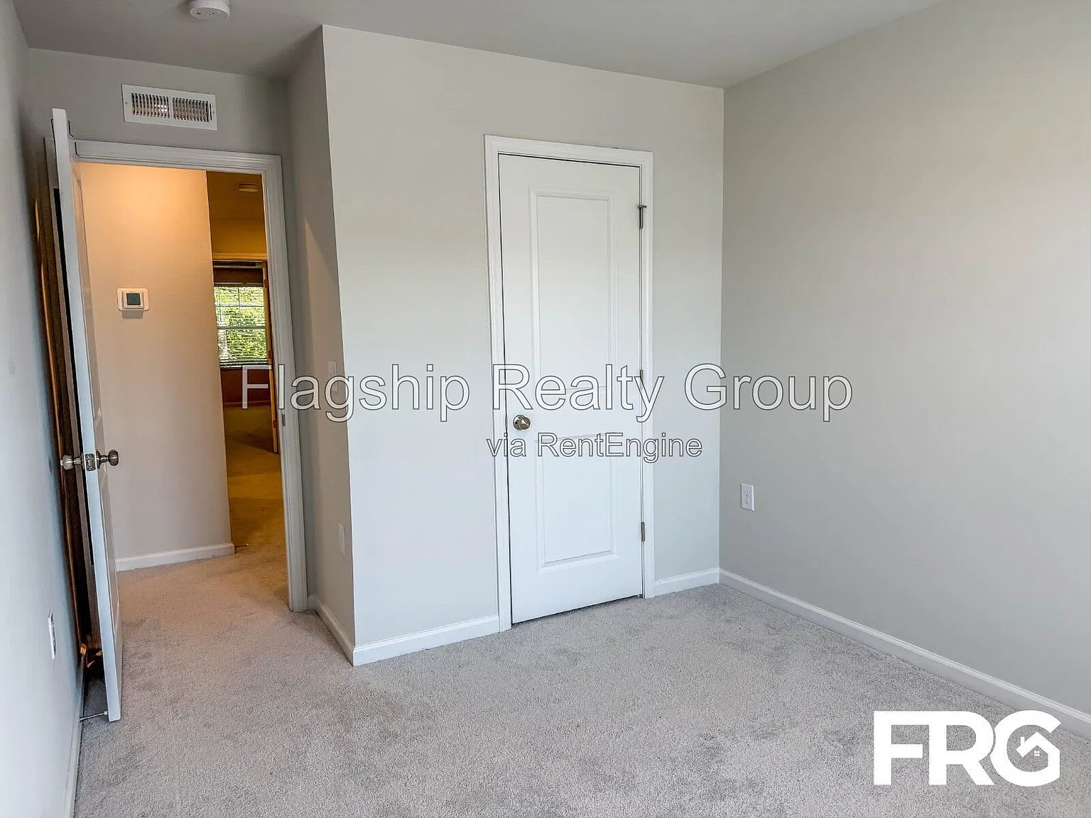 3 bed, 2.5 bath, 1581 sqft, $1,745 — Photo 4