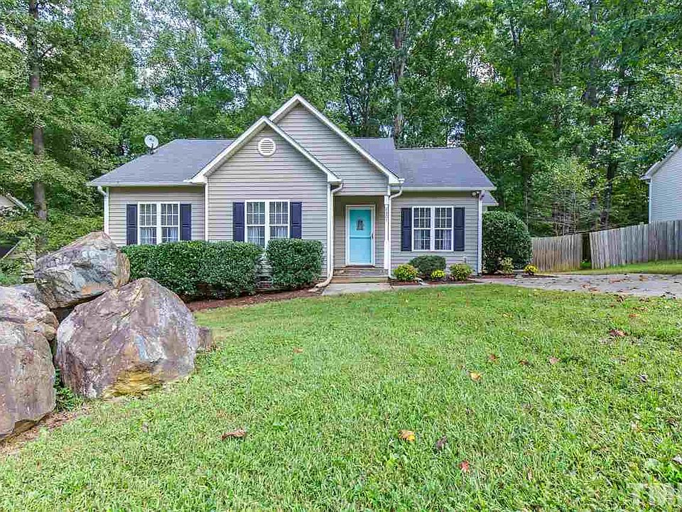 1st image of 2307 Red Oak Ct