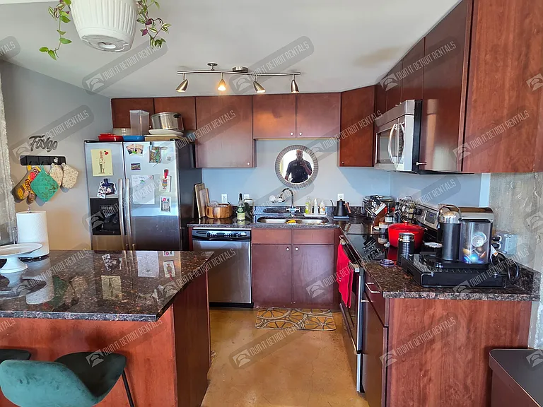 2915 John R St — Photo 16