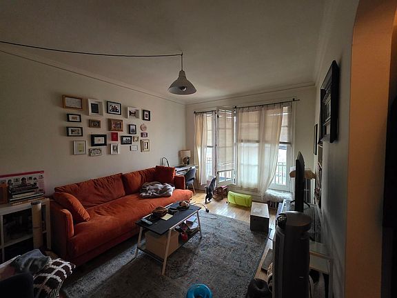3rd image of 4715-23 N Winchester Ave #4719-3D