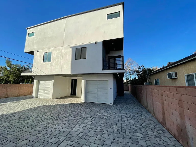 6347 Farmdale Ave — Photo 39