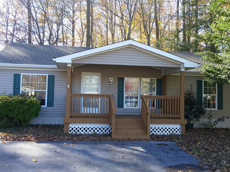 1st image of 21 White Pine Dr
