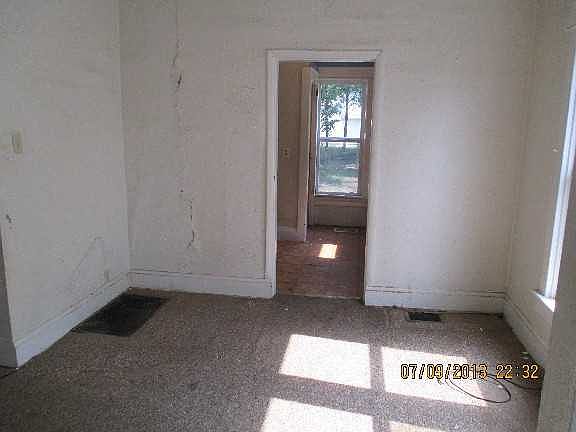 2nd image of 1342 Manchester Ave