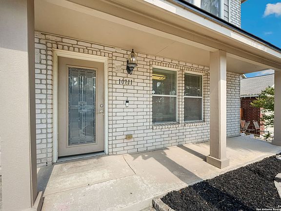 2nd image of 10711 BAYHILL DEN