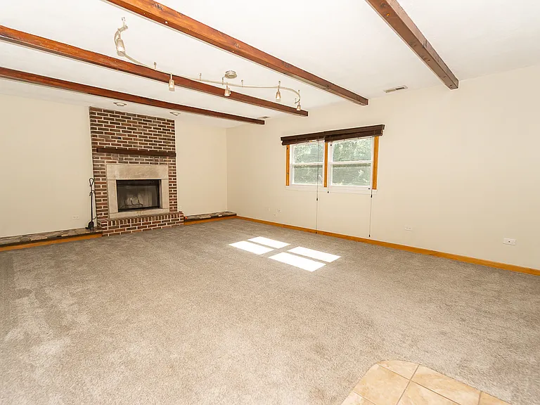 4N036 Wood Dale Rd — Photo 4