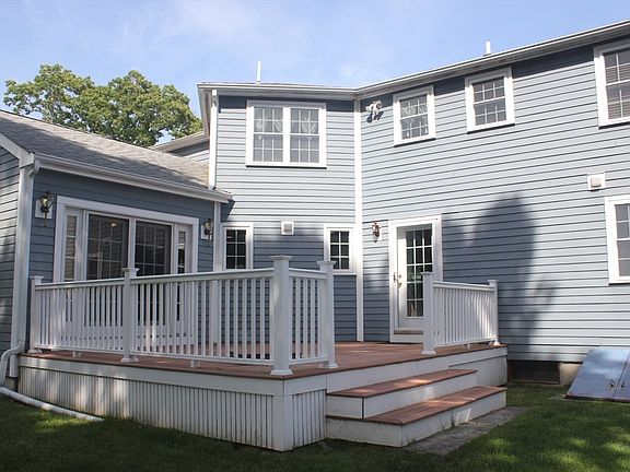 5th image of 38 Bayberry Dr