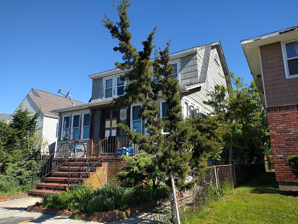 563 W Hudson St Long Beach NY | Zillow