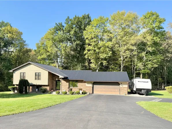 467 Old Pulaski Rd, New Castle, PA 16105