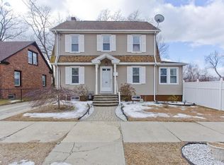 114 Wolcott St, Springfield, MA 01104