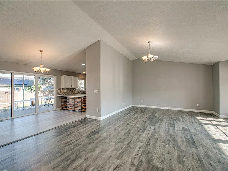13734 W Meadowdale Dr — Photo 4