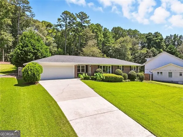 2439 Briarmoor Rd, Atlanta, GA 30345