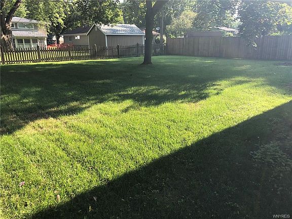 2nd image of 744 Deerfield Dr