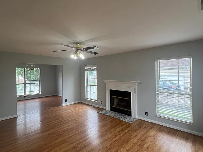 3504 Thornehill Dr — Photo 6