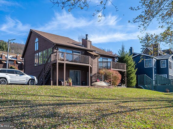 2nd image of 1673 Deep Creek Dr Unit 32