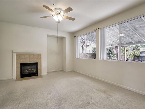 3rd image of 89 Vista Pointe Dr