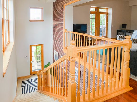 4th image of 7482 Center St Unit 15