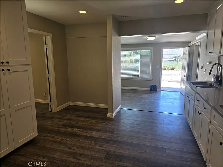 7215 Lyons Ave #2 — Photo 8