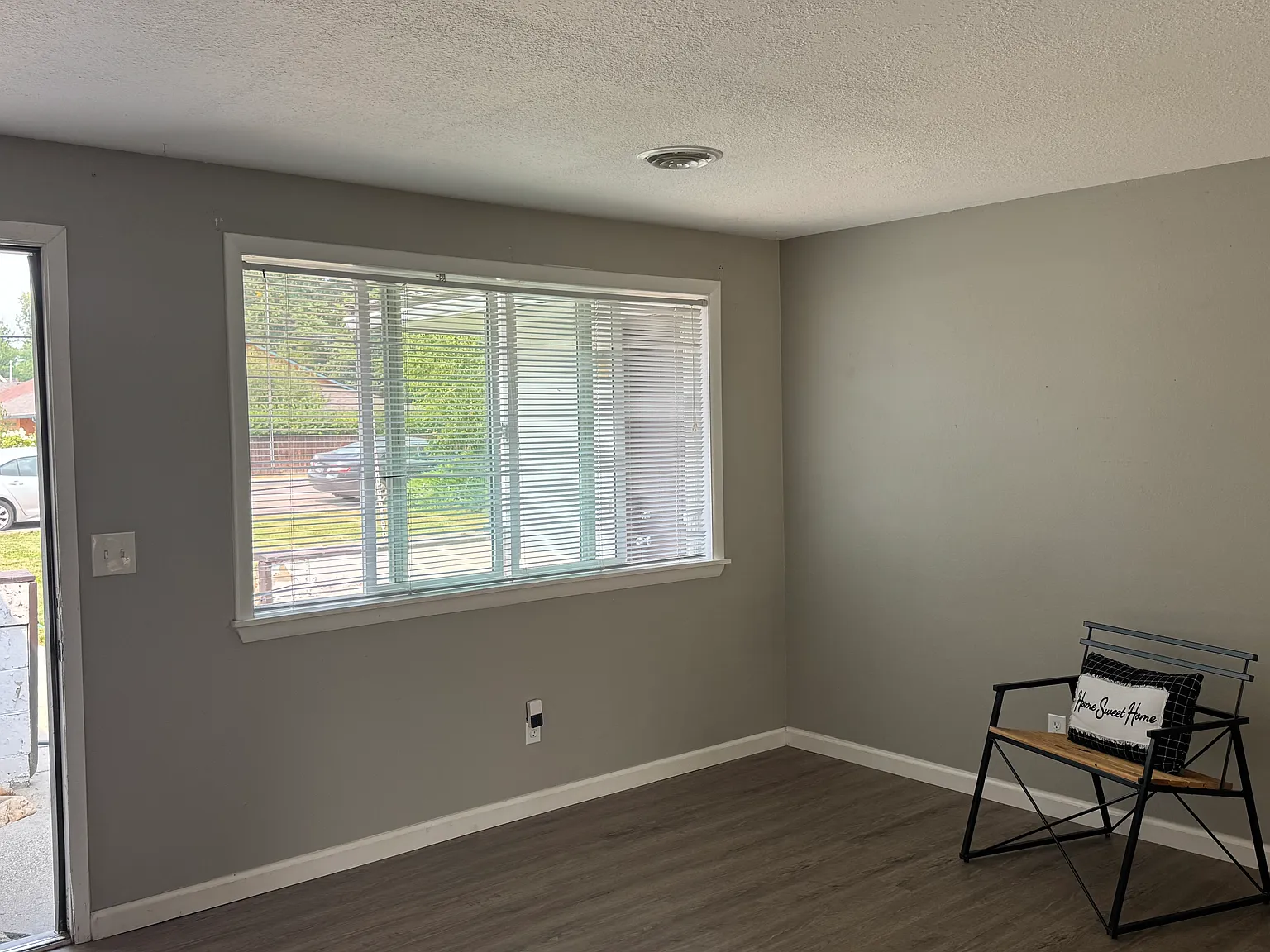 3672 N Collister Dr — Photo 3