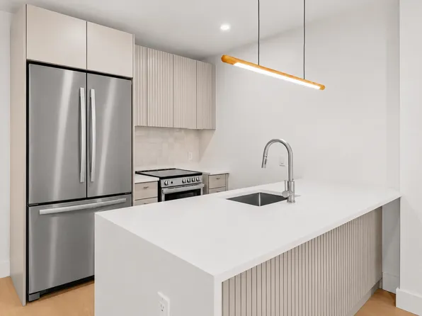 250 West 49th Street image 1 of 41