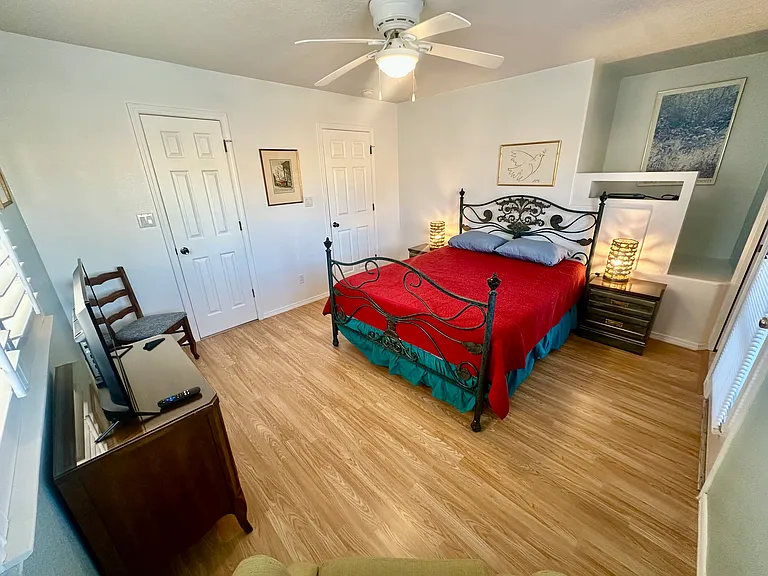 10404 Gutierrez Rd NE — Photo 32