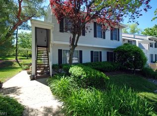 332 Phoebe Ct, Three Bridges, NJ 08887