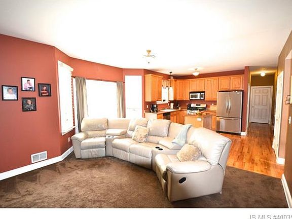 5th image of 1734 Mohawk Dr