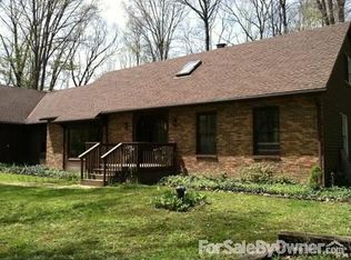 6871 Downs Rd NW, Bristolville, OH 44481