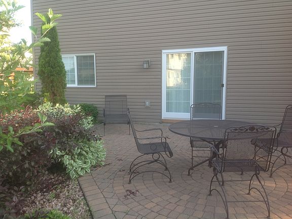 5th image of 4617 Impatiens Ave N