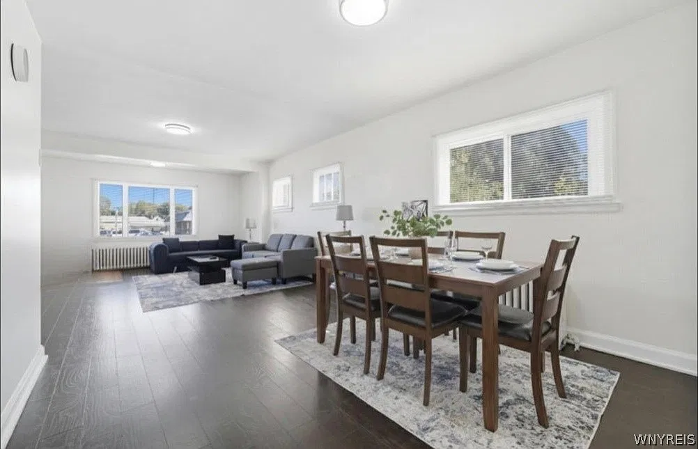 3 bed, 1.0 bath, 1999 sqft, $1,500 — Photo 4
