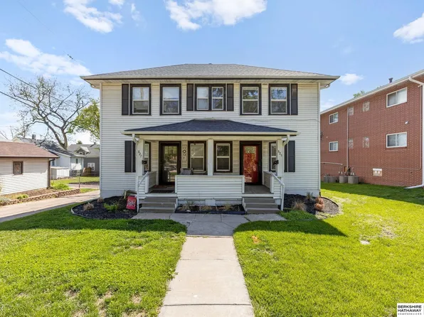 825-827 N 47th St, Omaha, NE 68132