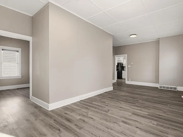 440 2nd Ave N — Photo 5