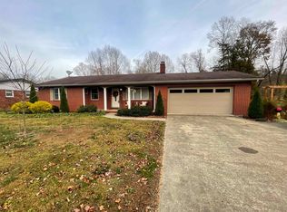 222 Johnson St, Grayson, KY 41143