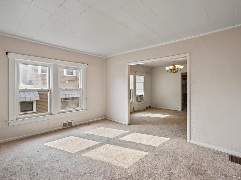 4121 Woodland Ave — Photo 5